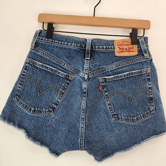 Levi's 501 Cut-Off Jeans Shorts Medium Wash Denim High Rise Button Fly 27 - Picture 2 of 7